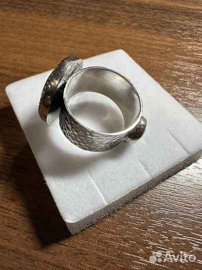 Серебряное кольцо с лазуритом и сердоликом