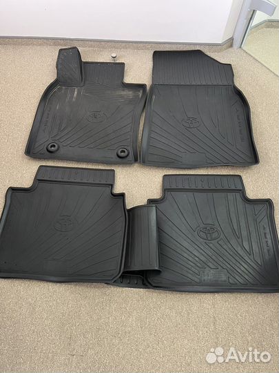 Автомобильные коврики Toyota camry v70