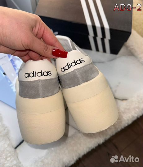 Кроссовки Adidas на высокой платформе