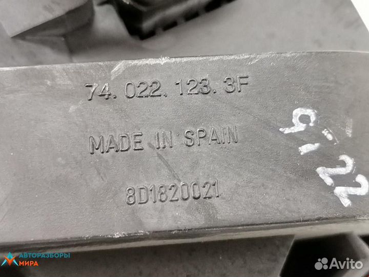 Моторчик печки Volkswagen Passat B5 1998