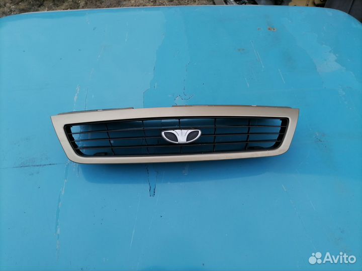 Решетка радиатора daewoo nexia n100