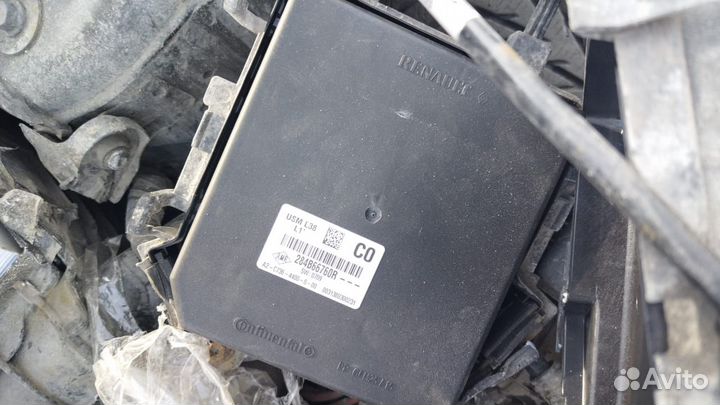 Блок предохранителей Рено Флюенс (робот)