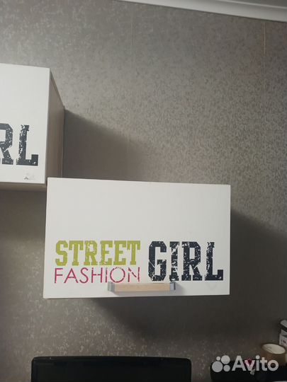 Полка на стену