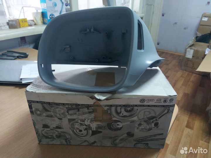 Крышка зеркала левая