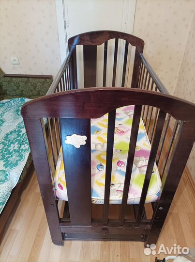 Продам кроватку детскую