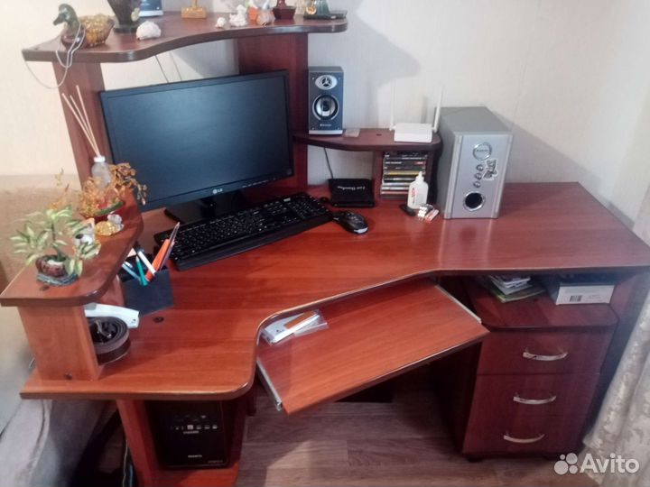 Компьютерный столик бу