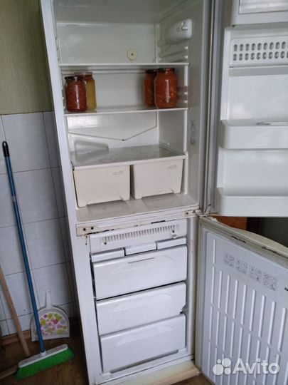 Холодильник бу stinol