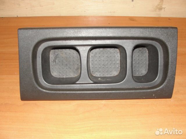 Подстаканники Nissan navara d40 2007г