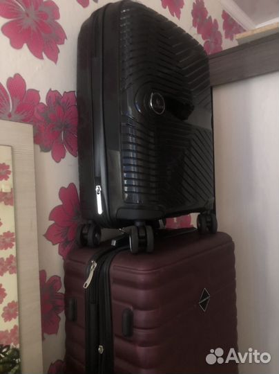 Чемодан ручная кладь s
