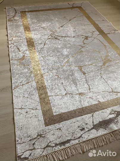 Ковер современный