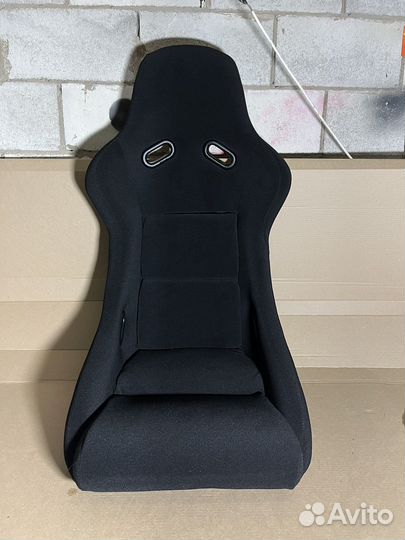 Спортивные сиденья ковши