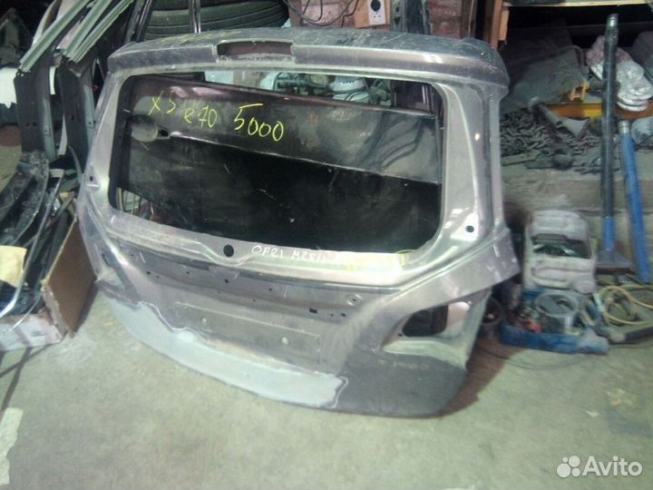 Опель Мерива крышка багажника