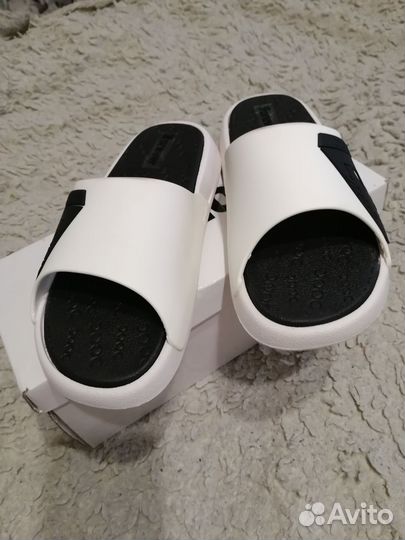 Сланцы женские новые