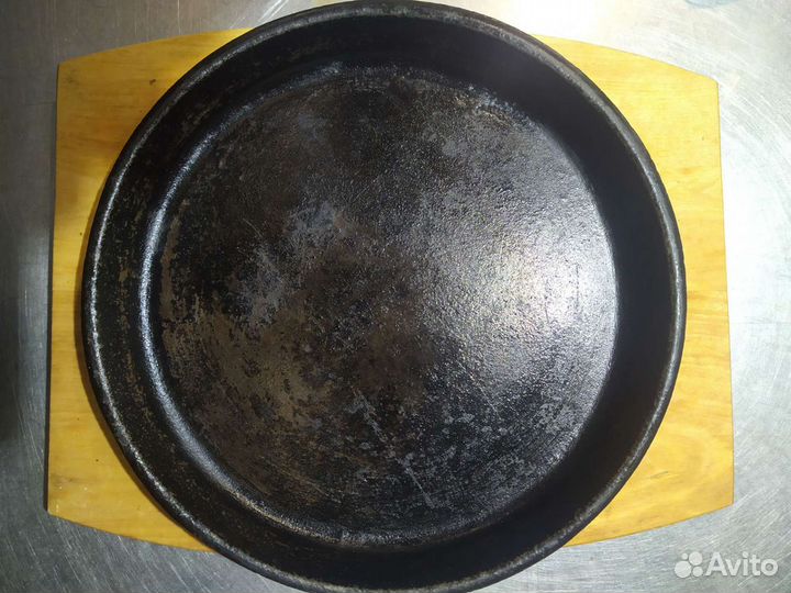 Сковорода на подставке