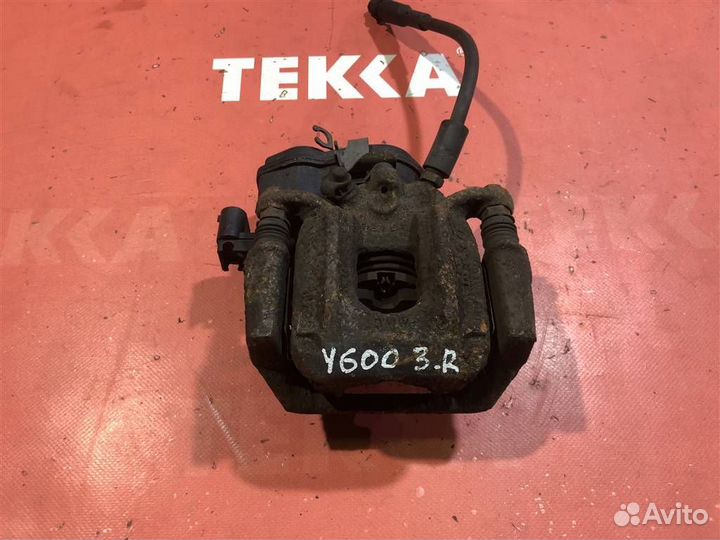 Суппорт задний правый бмв Х3 F25 Ф25