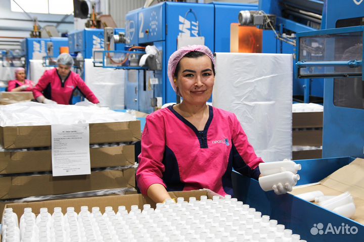 Упаковщик пластиковой продукции
