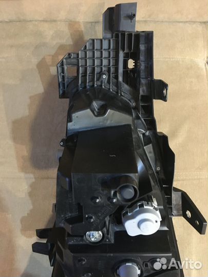 Фара правая Mazda CX-9 2016-н.в., оригинал