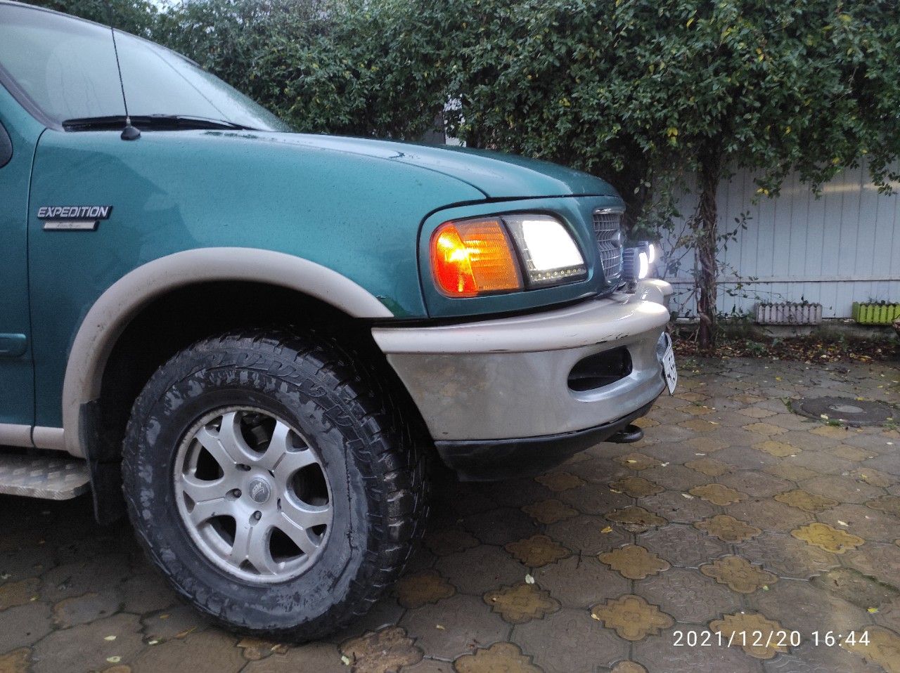 Ford Expedition: фото владельца