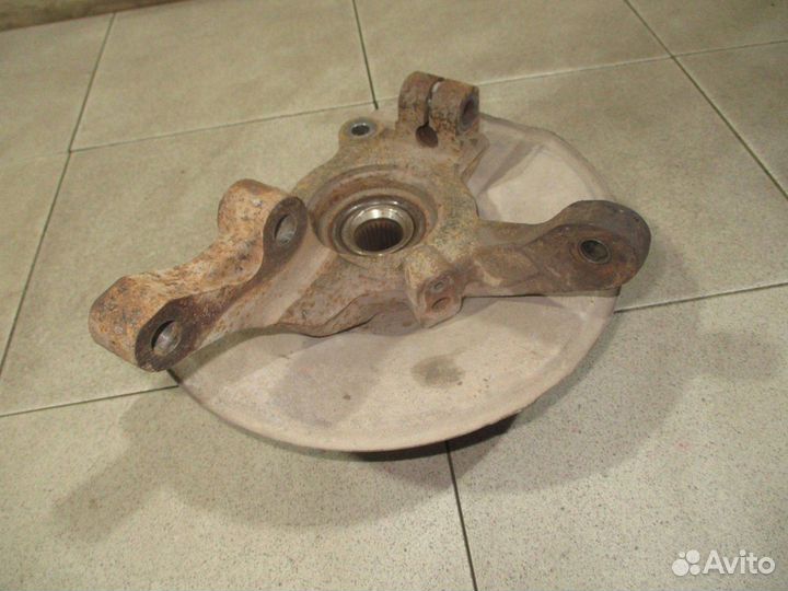 Кулак поворотный П/Л Mitsubishi Outlander XL