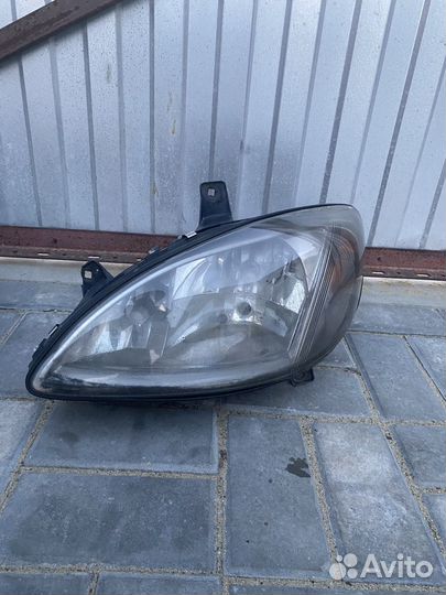 Фара правая и левая Mercedes-Benz viano w639