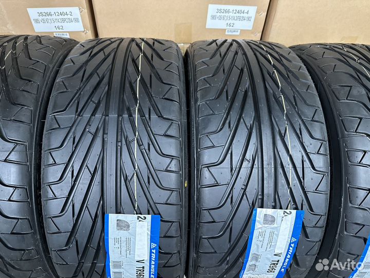 Triangle TR968 215/55 R17 98V