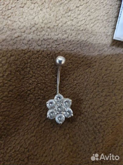 Пирсинг в пупок