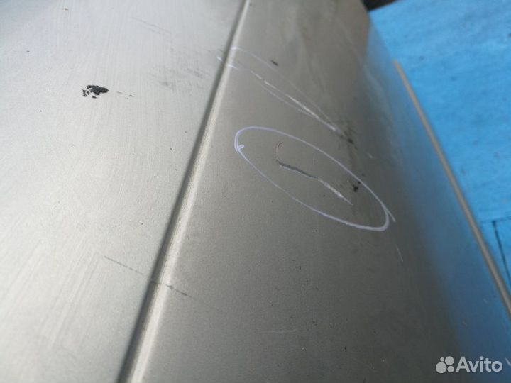 Дверь задняя левая Chrysler 300M