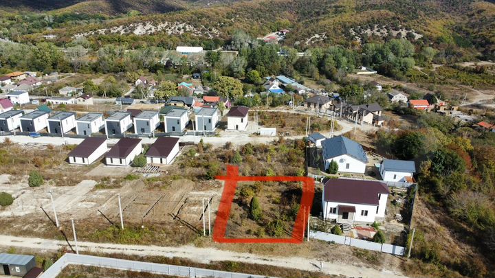 Участок 6 сот. (ИЖС)