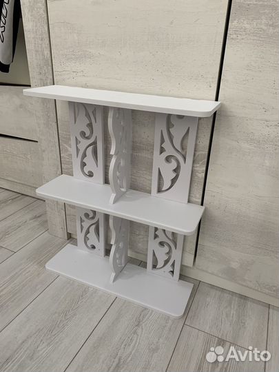 Полка резная