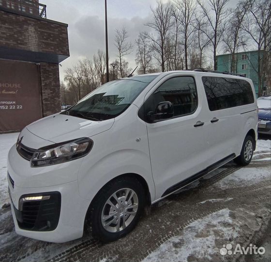 Аренда микроавтобуса / минивэна с водителем