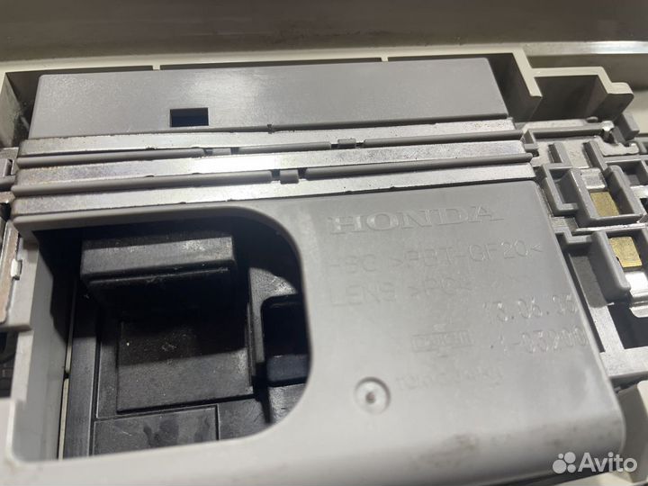 Плафон салонный Honda CR-V 4