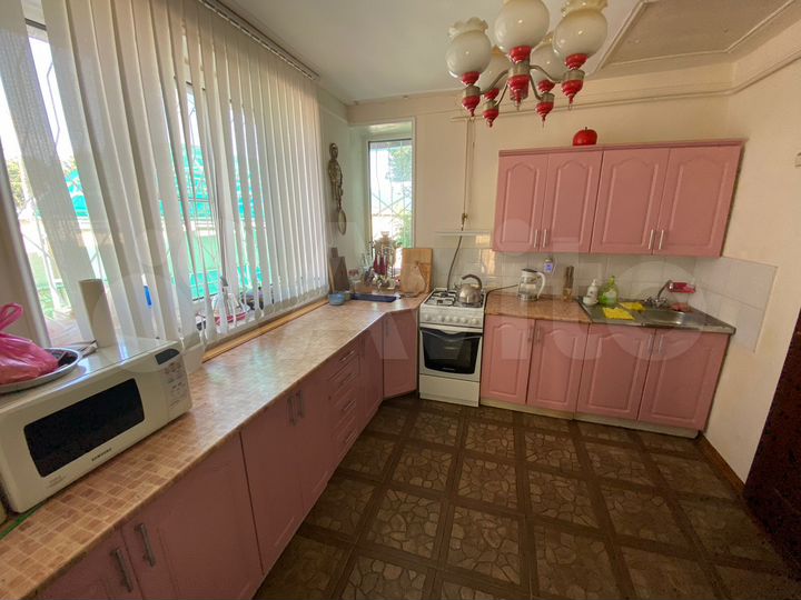 Дом 100 м² на участке 8,4 сот.