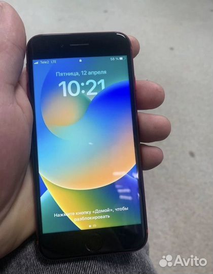 iPhone 8, 64 ГБ