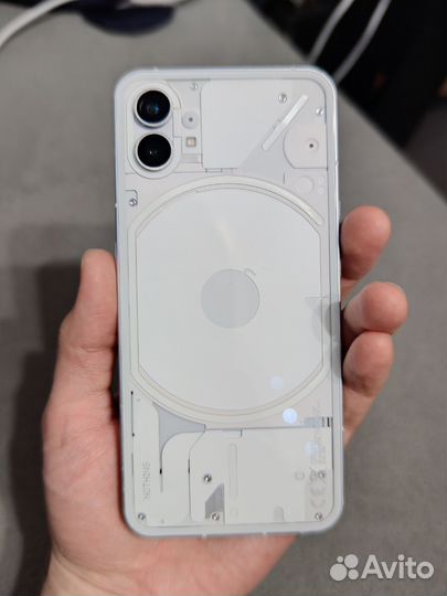 Nothing Phone 1, 8/256 ГБ