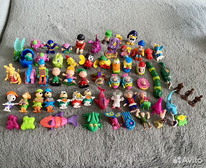 Игрушки кирдер сюрприз пакетом 150 штук