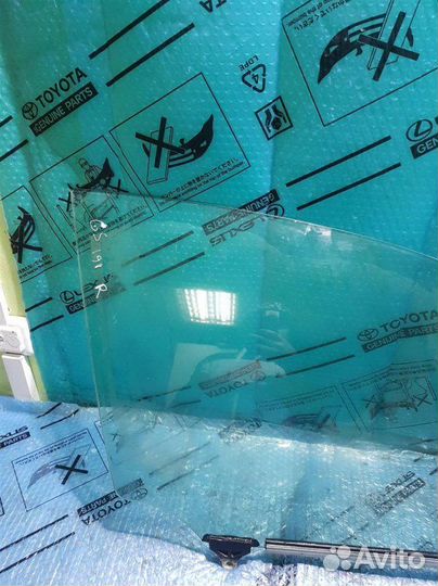 Стекло двери передней правой Lexus Gs 300/400/430