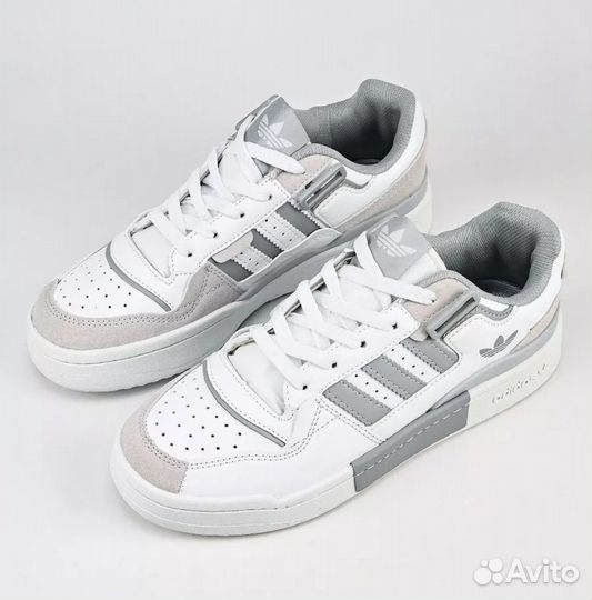 Кроссовки женские adidas