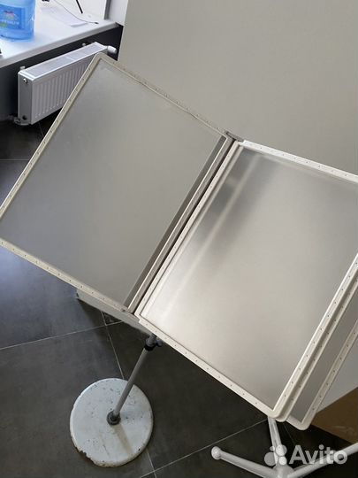 Демонстрационная напольная перекидная система А4