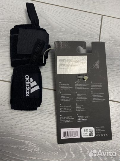 Новый Суппорт фиксатор для запястья adidas