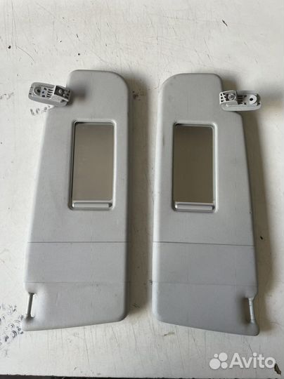 Козырёк правый/левый Volkswagen Golf 5