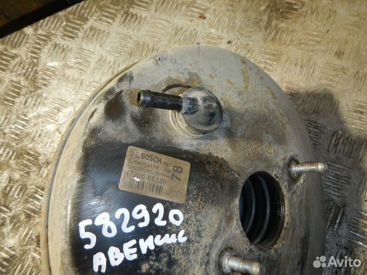 Усилитель тормозов вакуумный Toyota Avensis