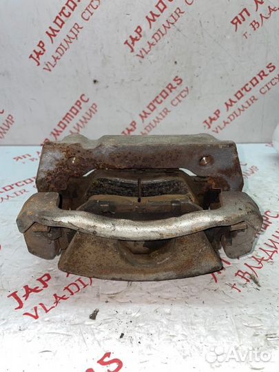 Суппорт тормозной передний левый Lexus Is 250 4GR