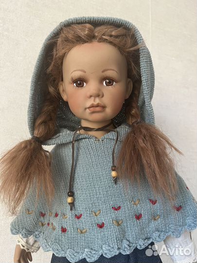 Кукла фарфоровая коллекционная