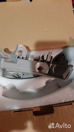 Поворотник в зеркало камри 40 рестайлинг