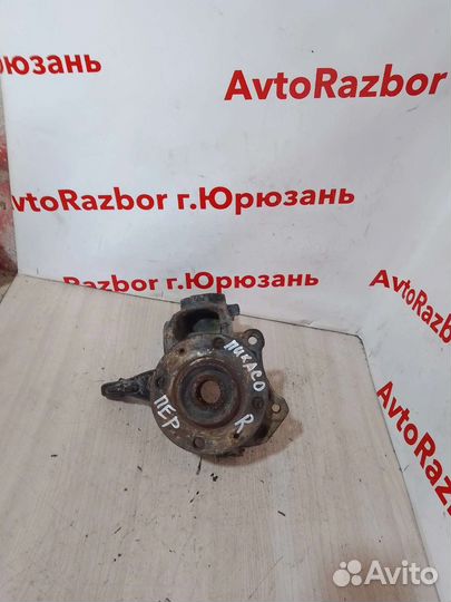 Поворотный кулак правый Citroen C3 Picasso