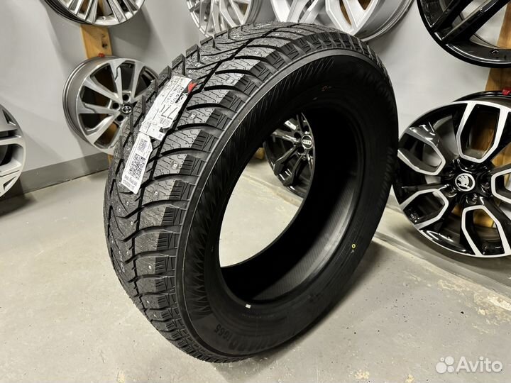 Yokohama Ice Guard IG65 275/60 R20 115T