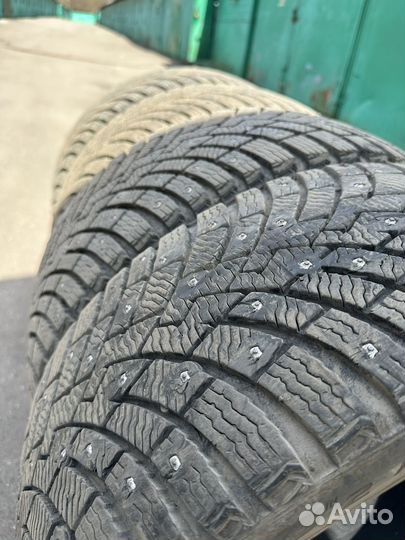 Pirelli Ice Zero 2 225/40 R18 92H