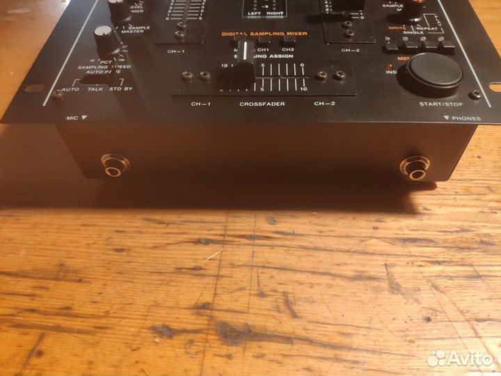 DJ-микшер Lineartech