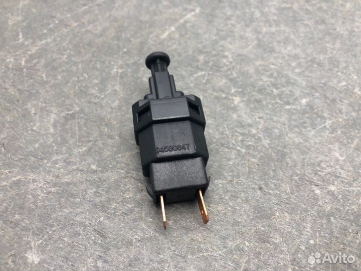 Датчик педали тормоза Daewoo Nexia L32 A15SMS 2011