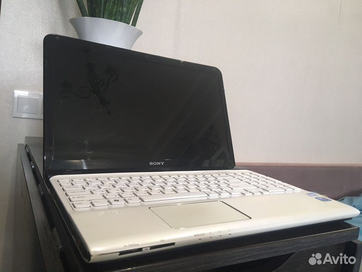 Sony intel /4/4/240/15.6 зарядка